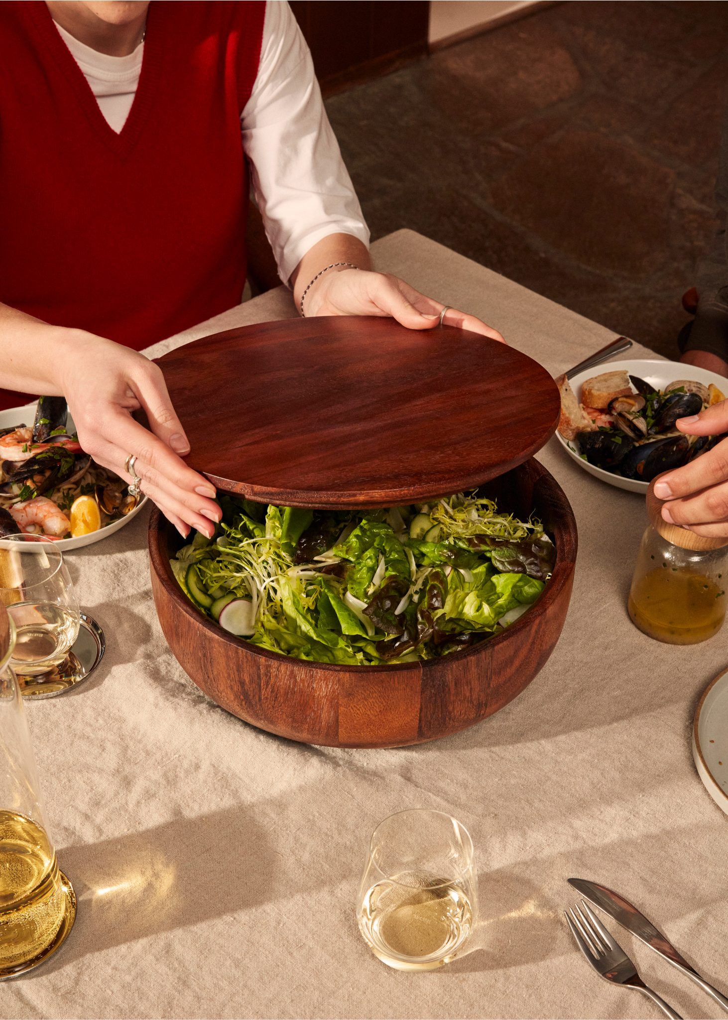 Dot Salad Bowl